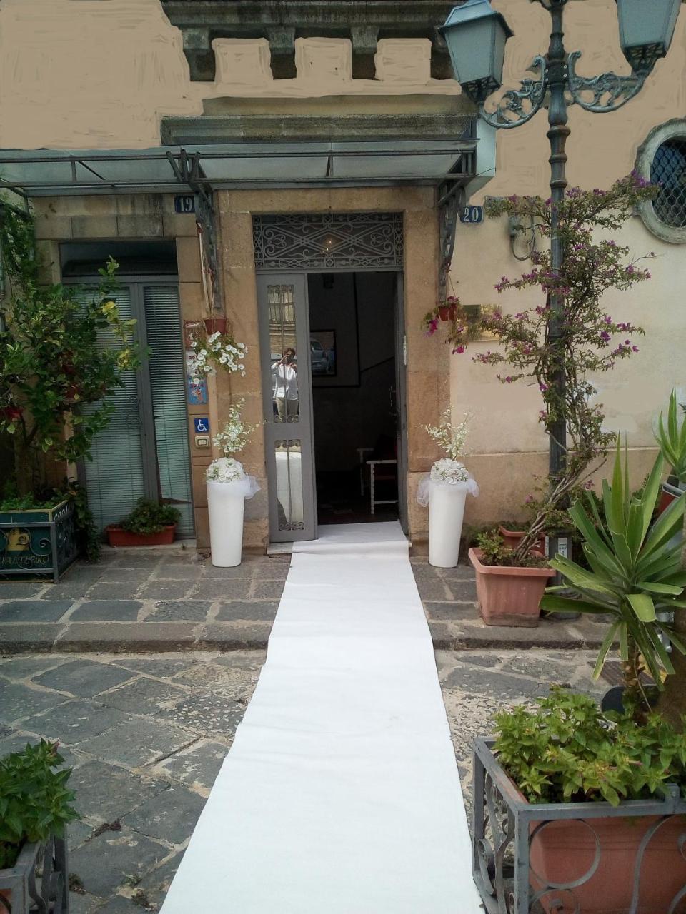 Gualtiero Camere&Suite Caltagirone Exterior foto